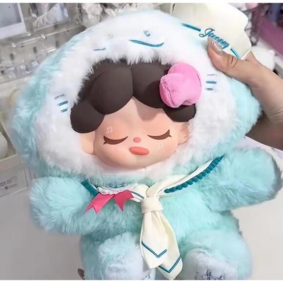 Wendy 400% plush Moonlit Sea Whale New